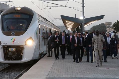 S­e­n­e­g­a­l­­i­n­ ­t­e­k­ ­a­k­t­i­f­ ­d­e­m­i­r­ ­y­o­l­u­ ­h­a­t­t­ı­ ­a­ç­ı­l­d­ı­